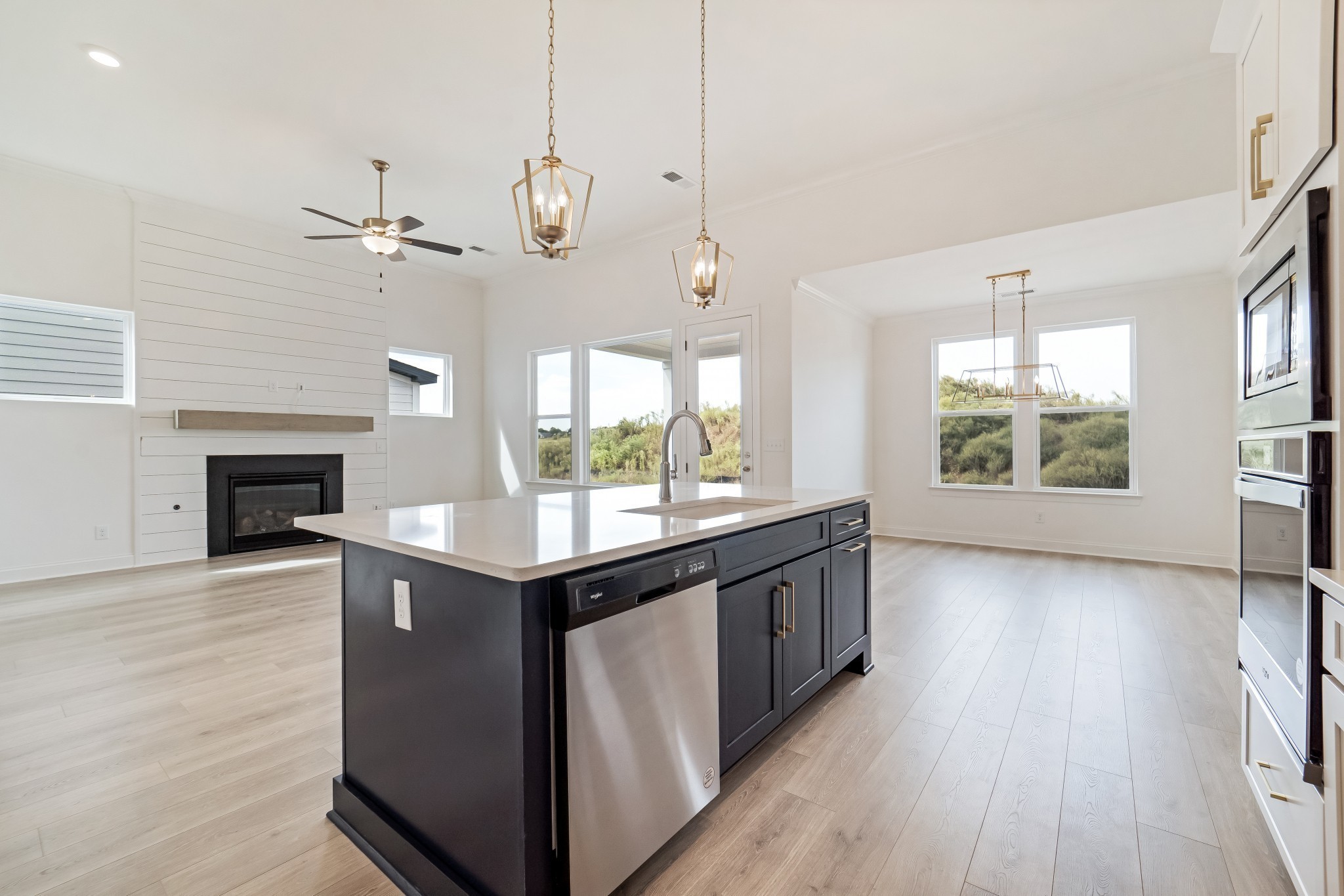 5443 Bridgemore