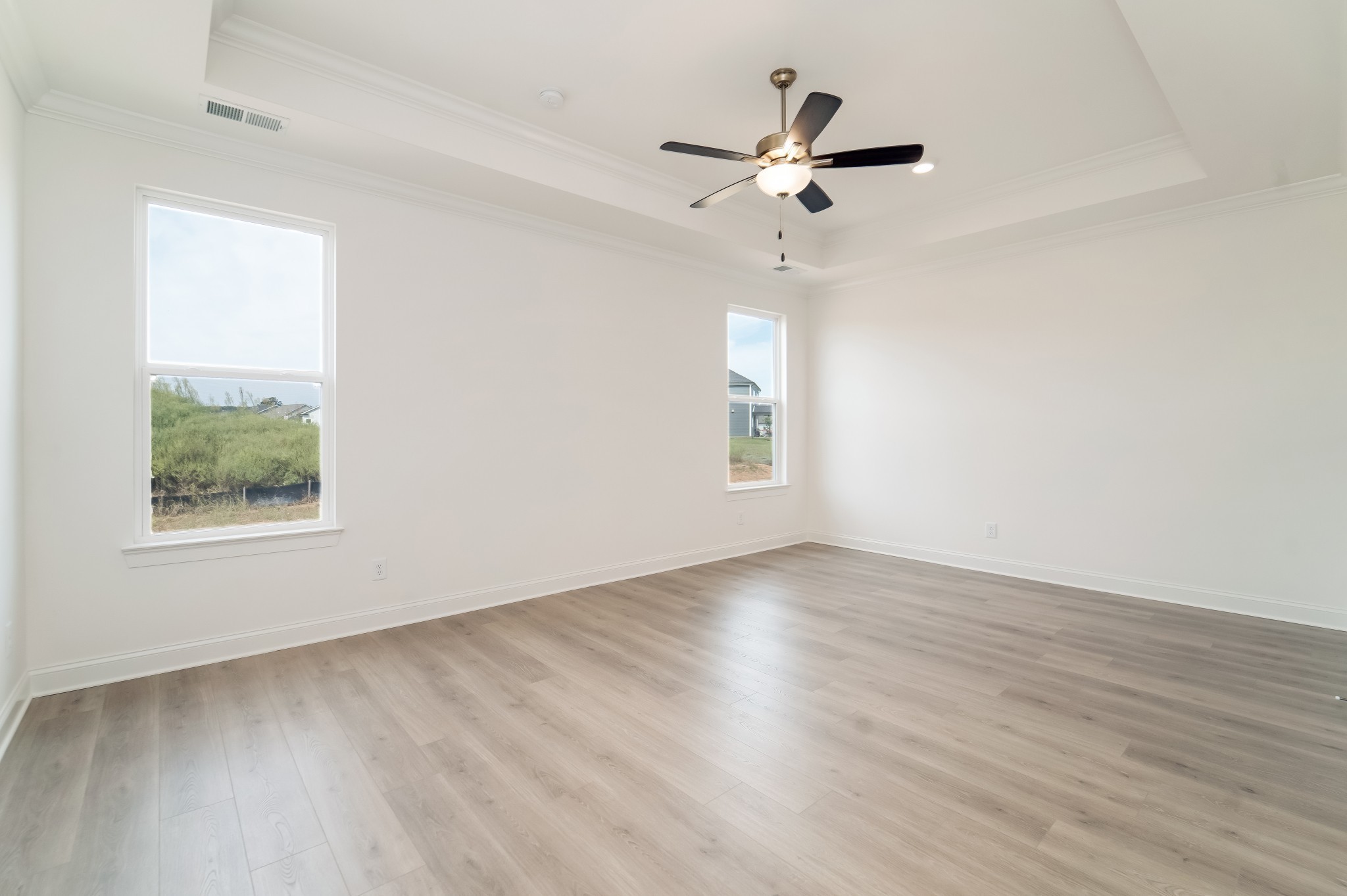 5443 Bridgemore