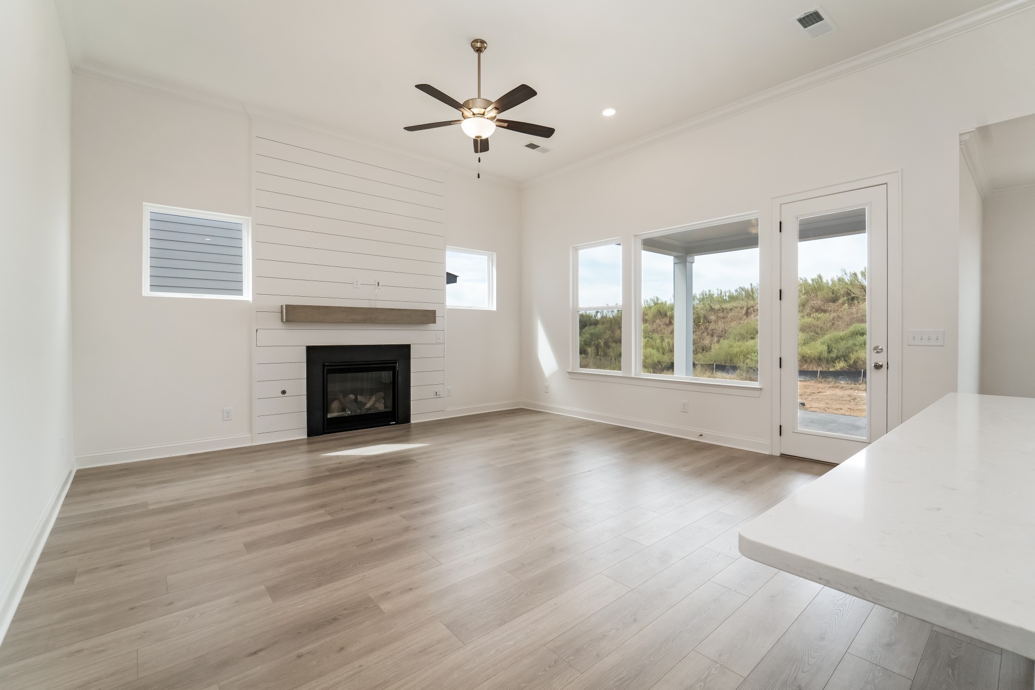 5443 Bridgemore