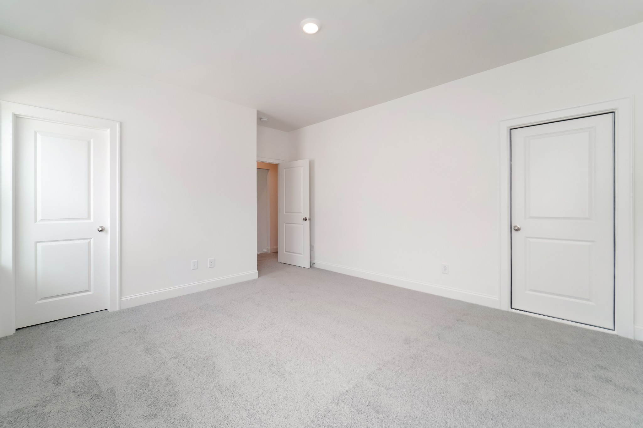 5443 Bridgemore