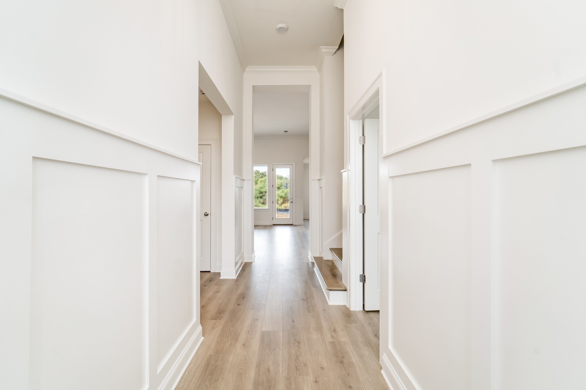 5443 Bridgemore