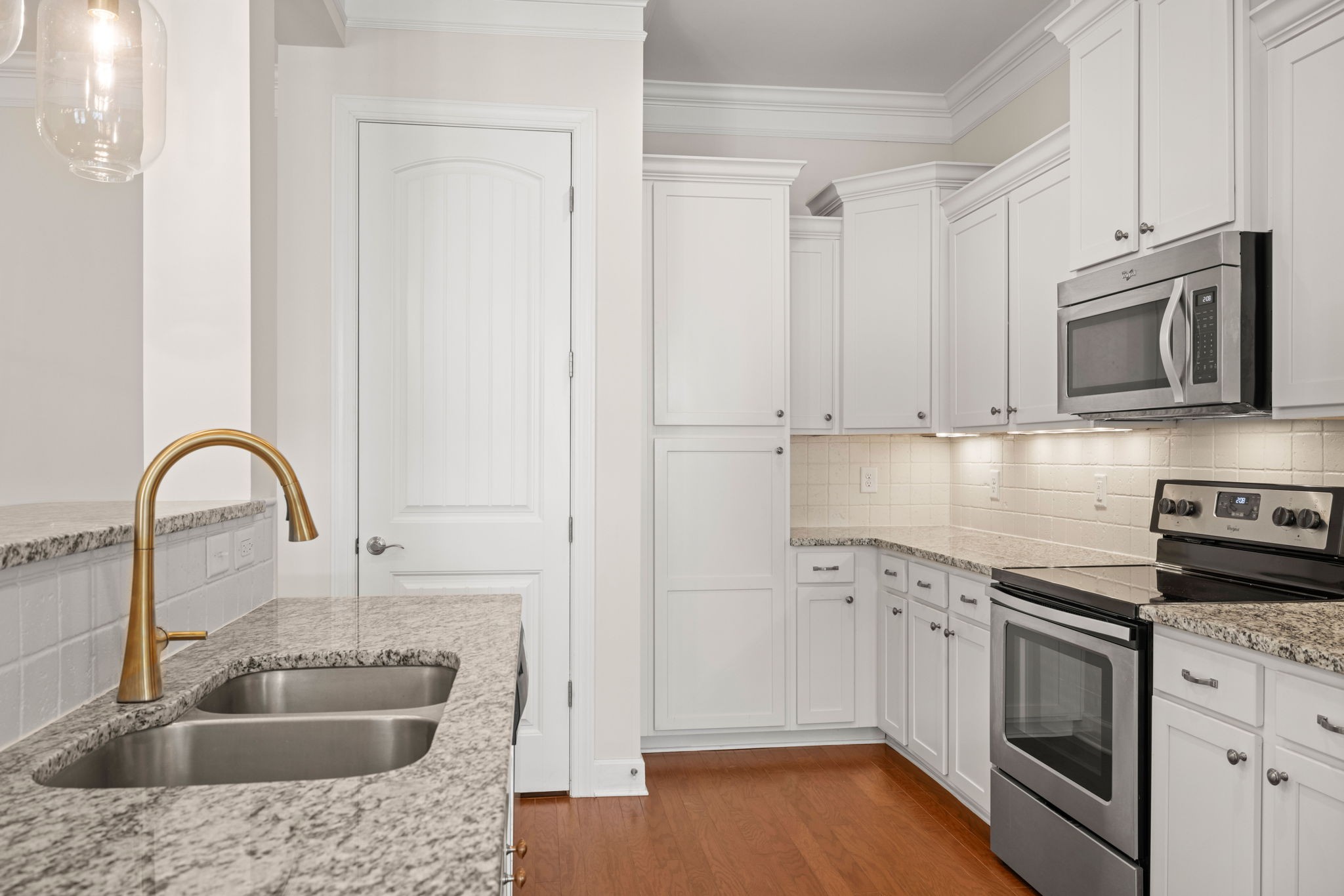 106 Front St Unit: 12