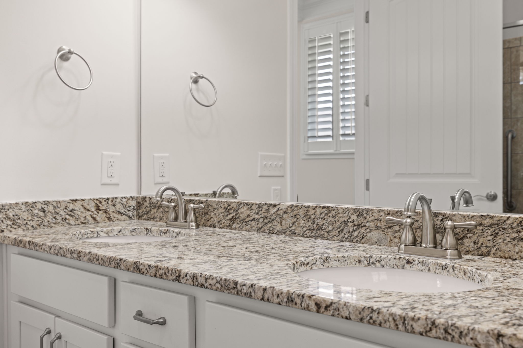 106 Front St Unit: 12