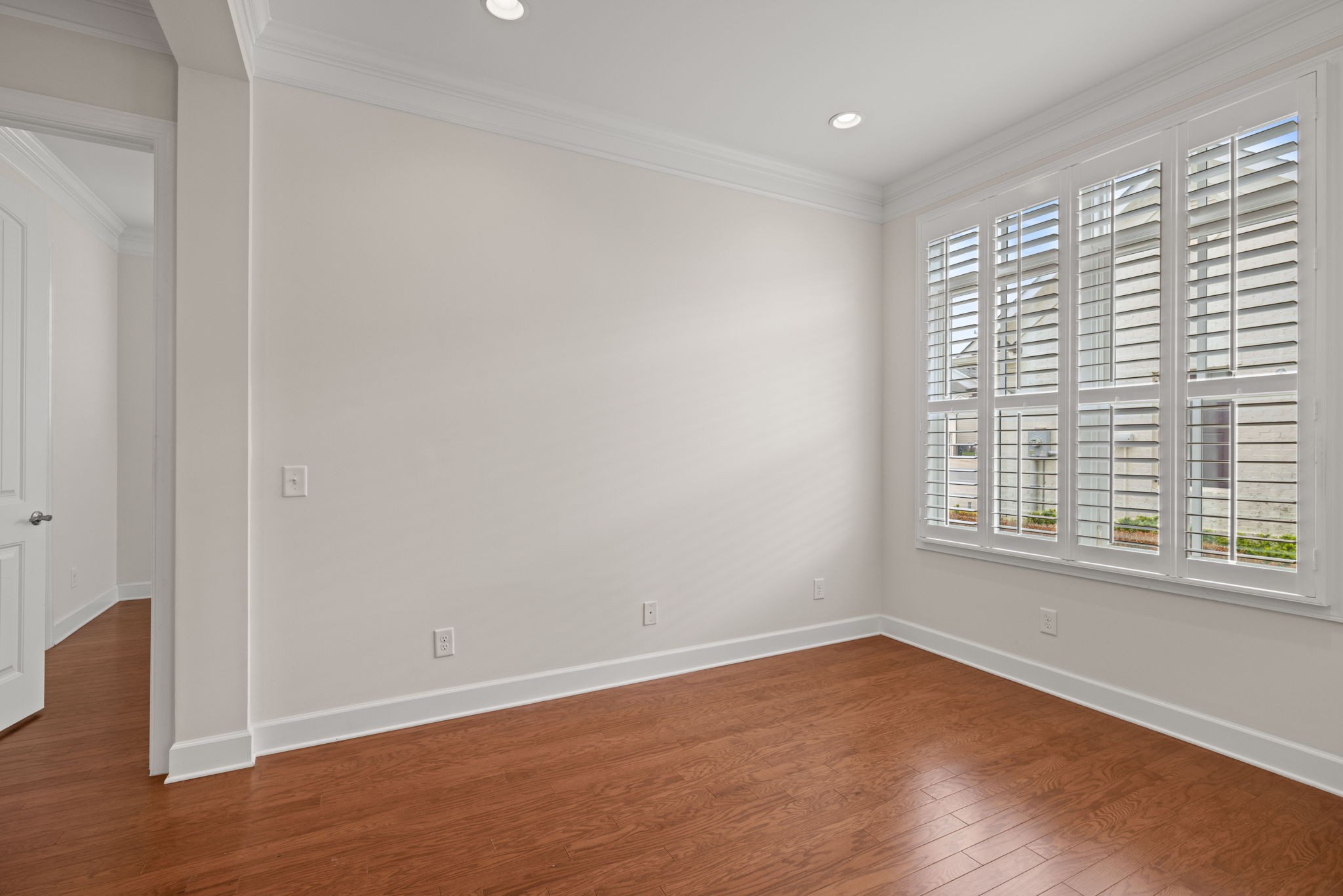 106 Front St Unit: 12