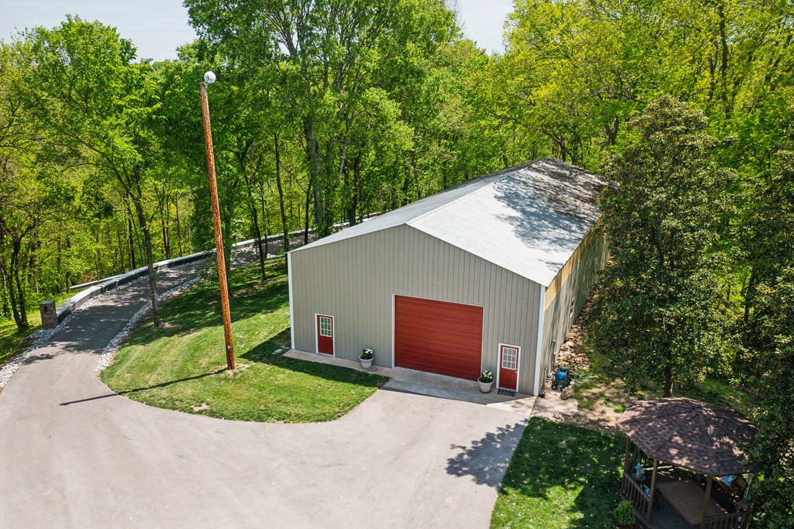 1885 Evergreen Rd