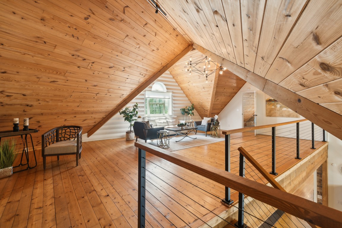 1885 Evergreen Rd