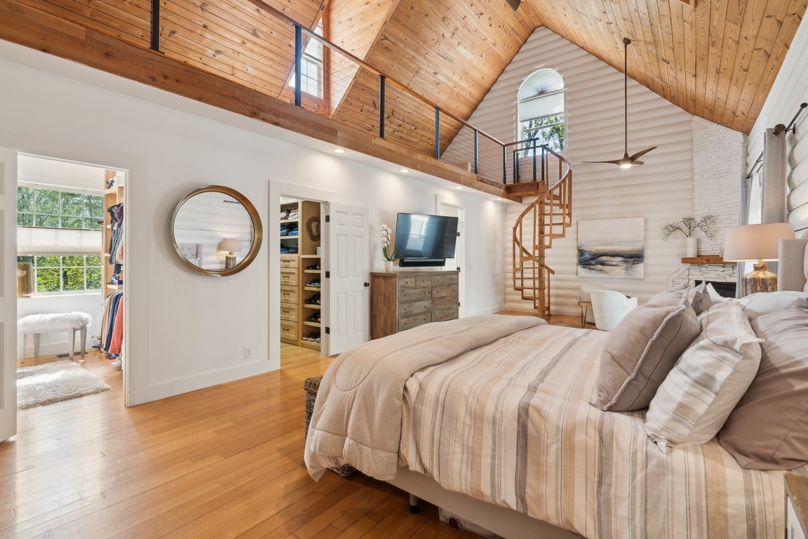 1885 Evergreen Rd