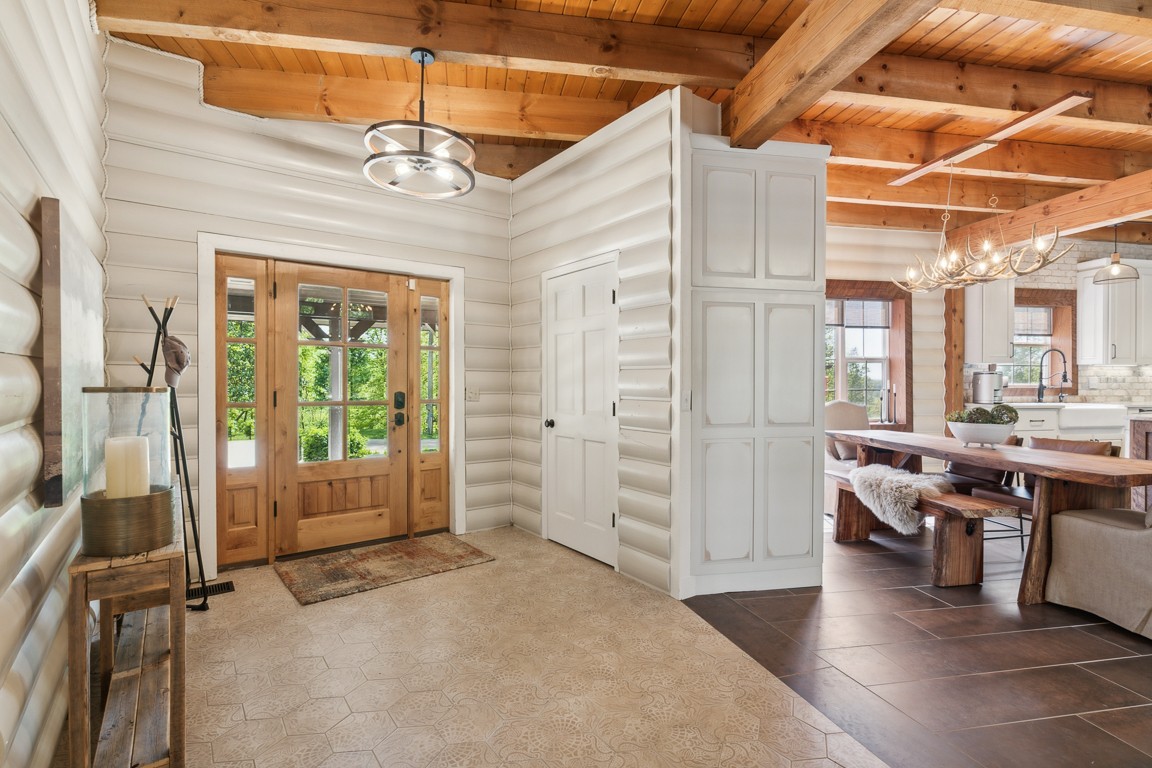 1885 Evergreen Rd