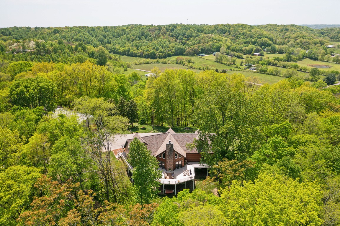 1885 Evergreen Rd