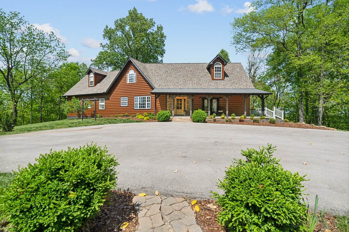 1885 Evergreen Rd