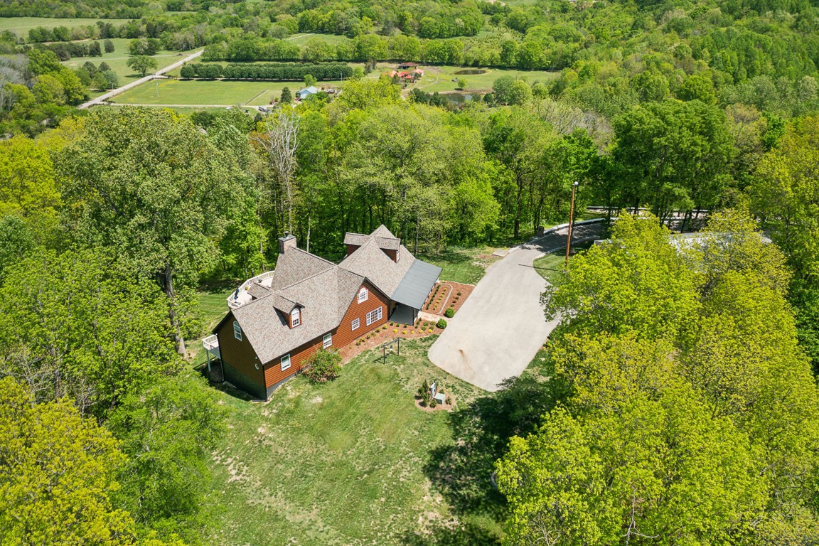 1885 Evergreen Rd