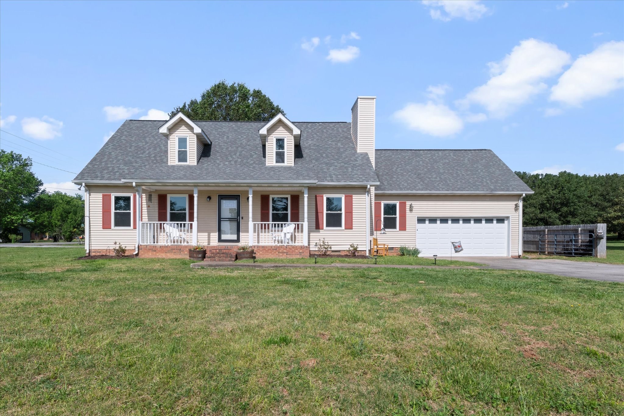 3811 Cider Dr