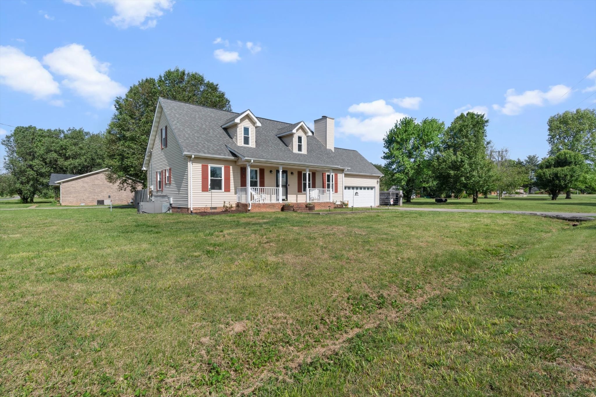 3811 Cider Dr