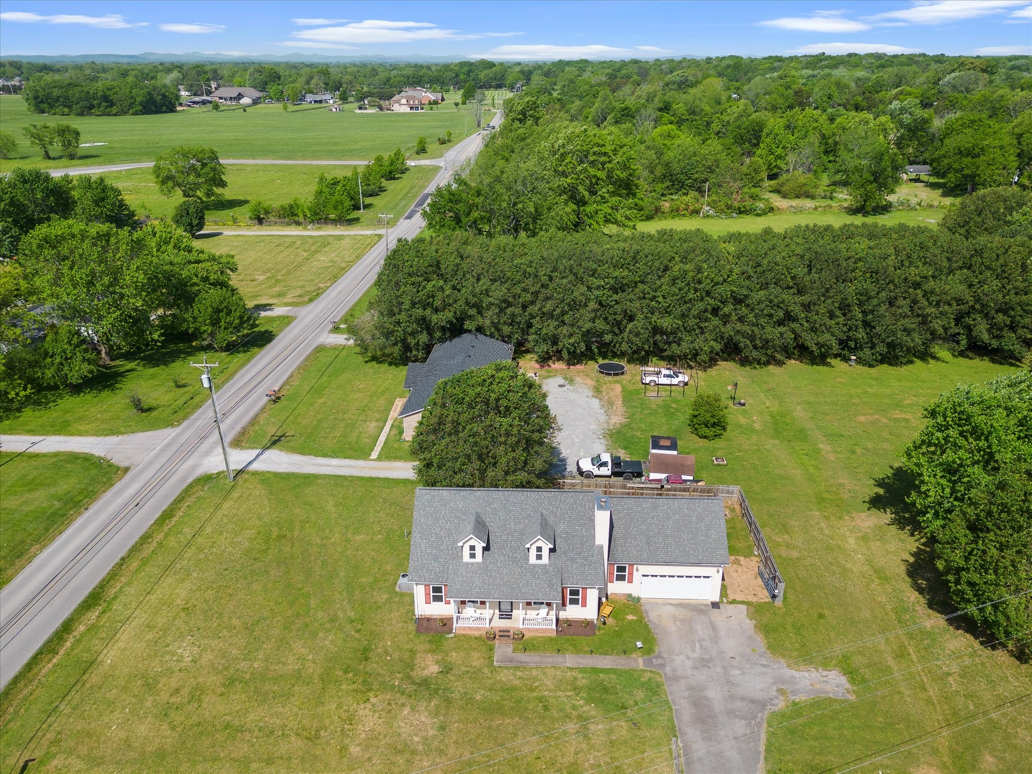 3811 Cider Dr