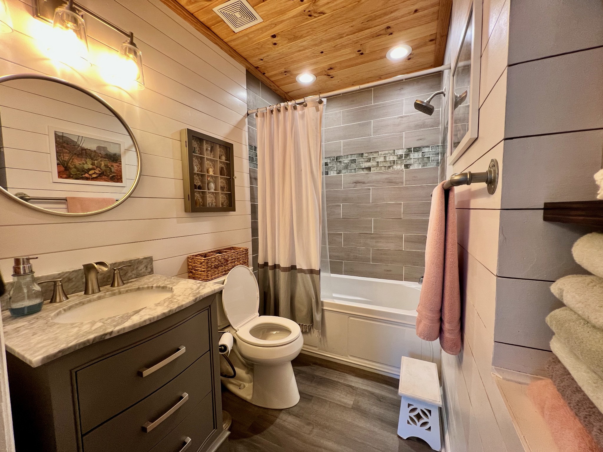 7214 Timberlane Dr