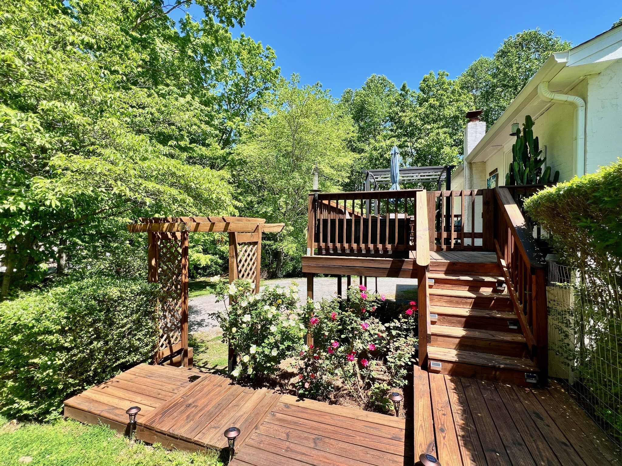 7214 Timberlane Dr