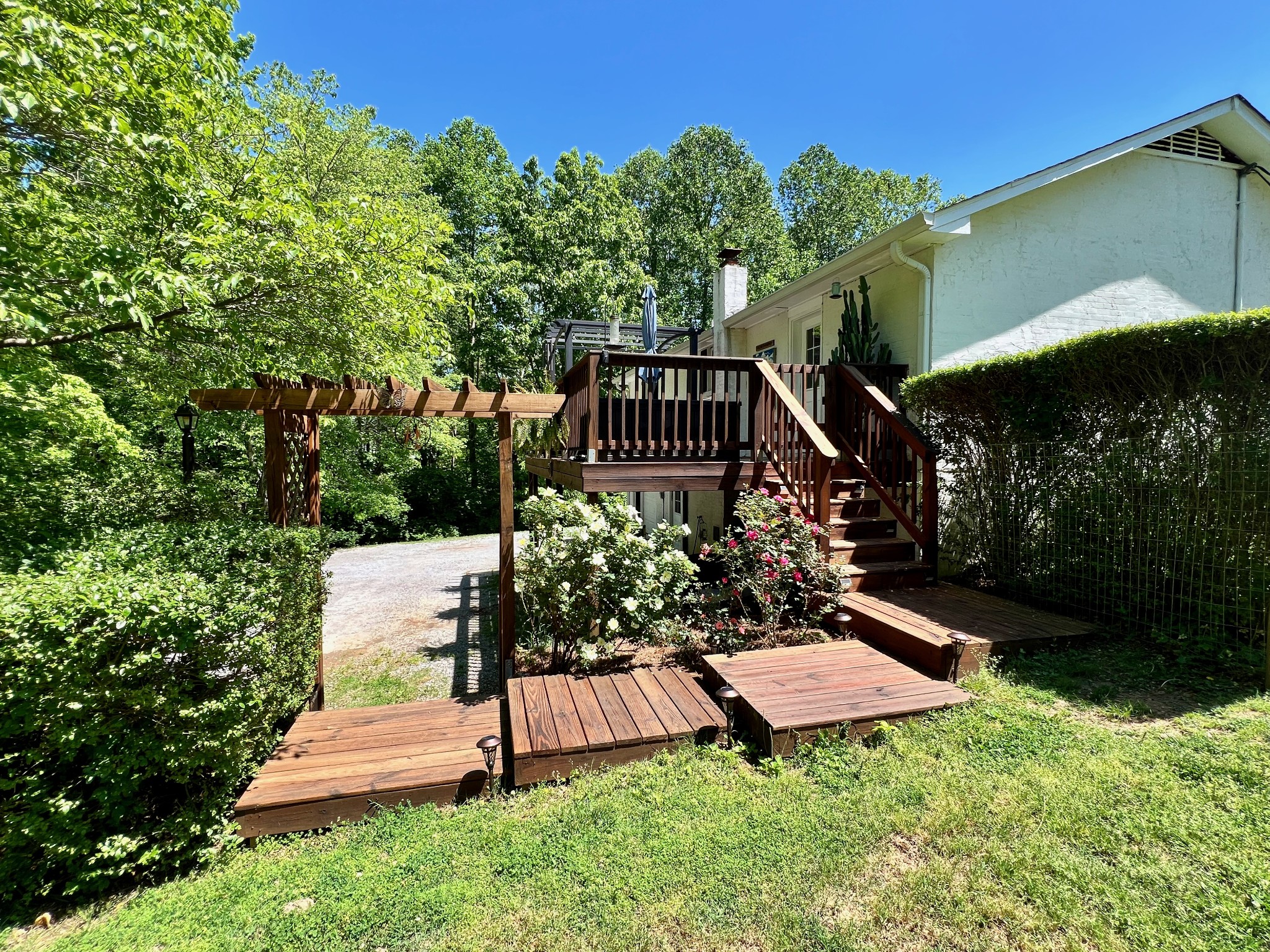 7214 Timberlane Dr