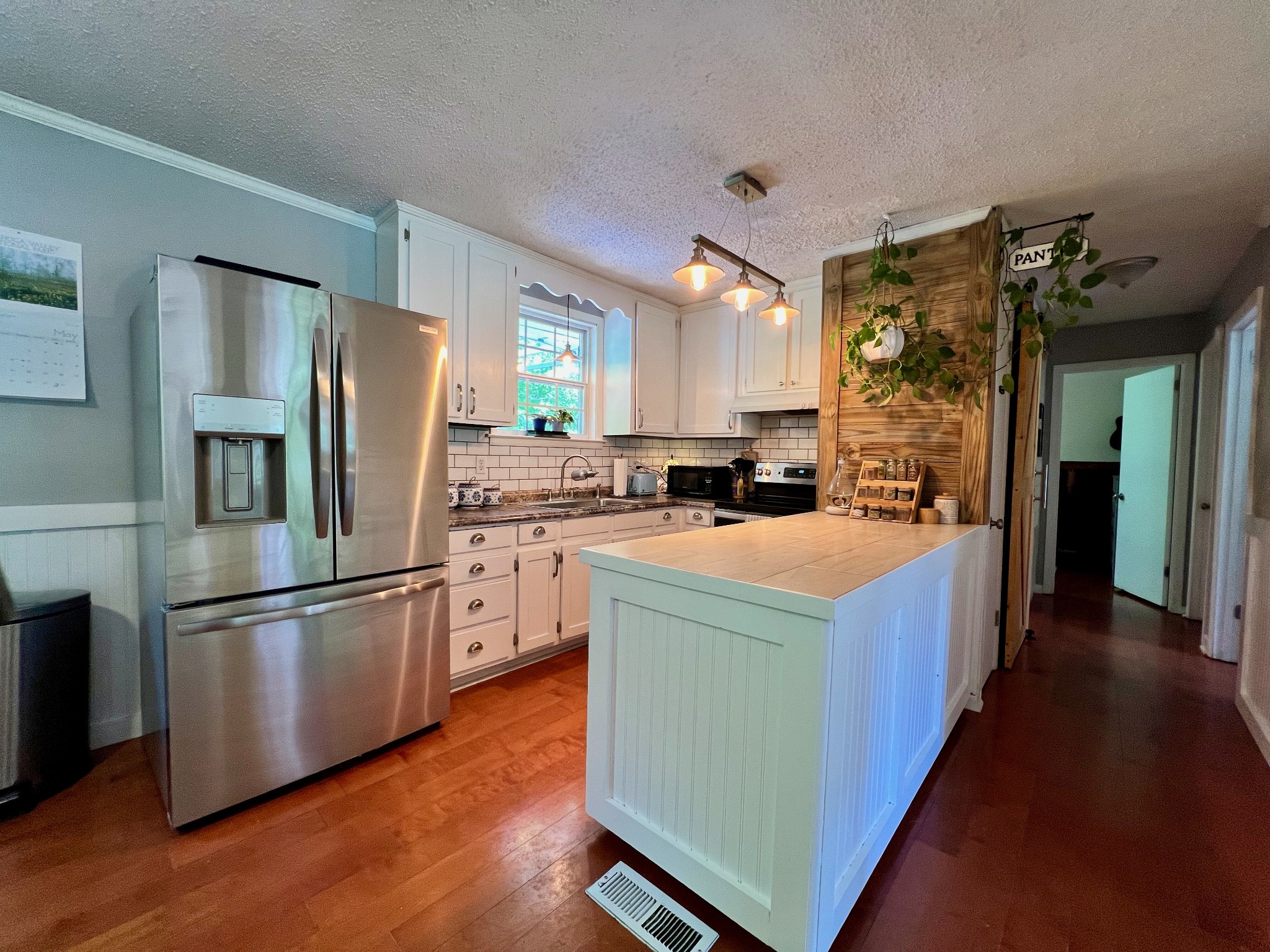 7214 Timberlane Dr
