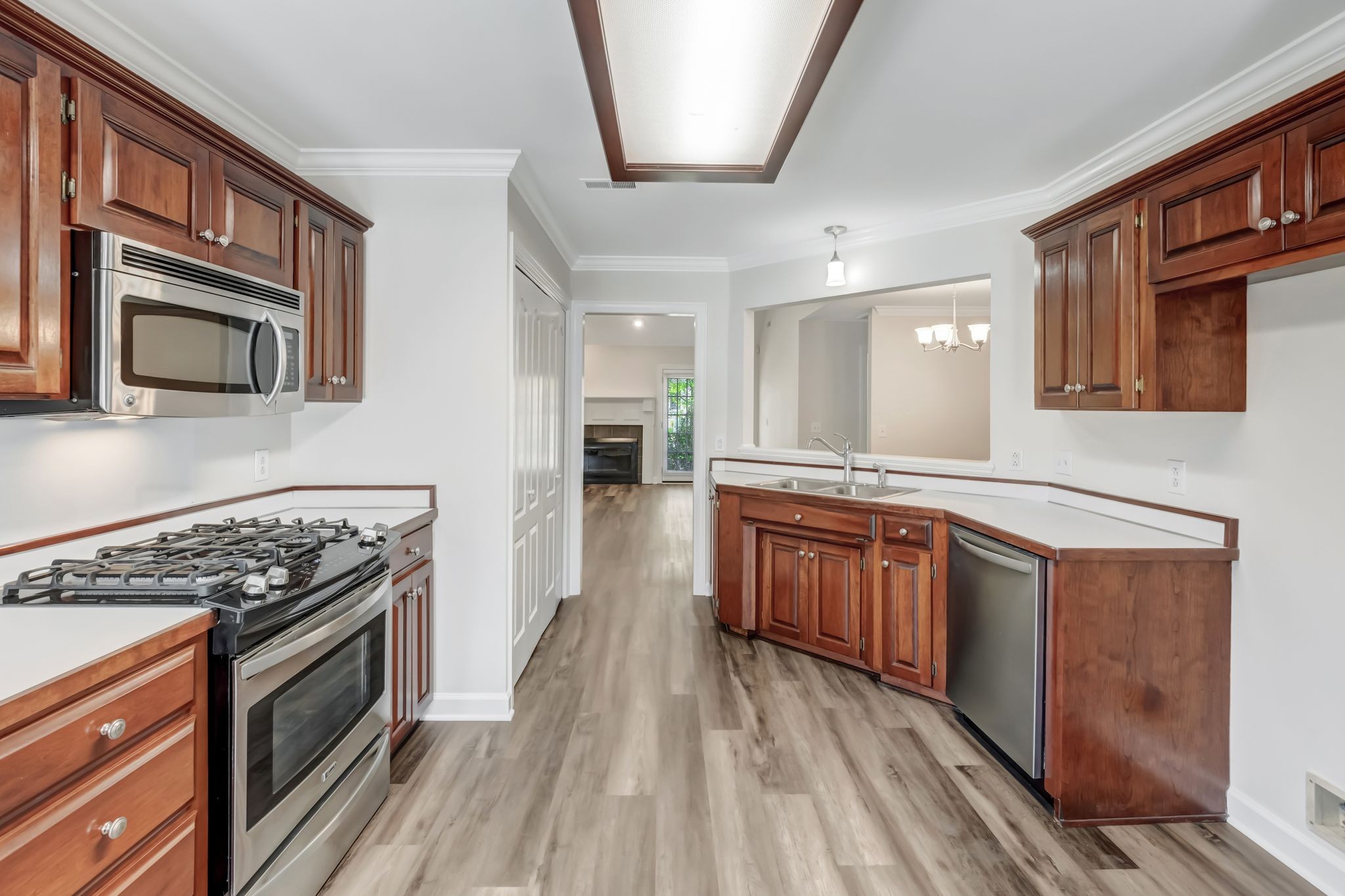 821 Cedar Crest Dr