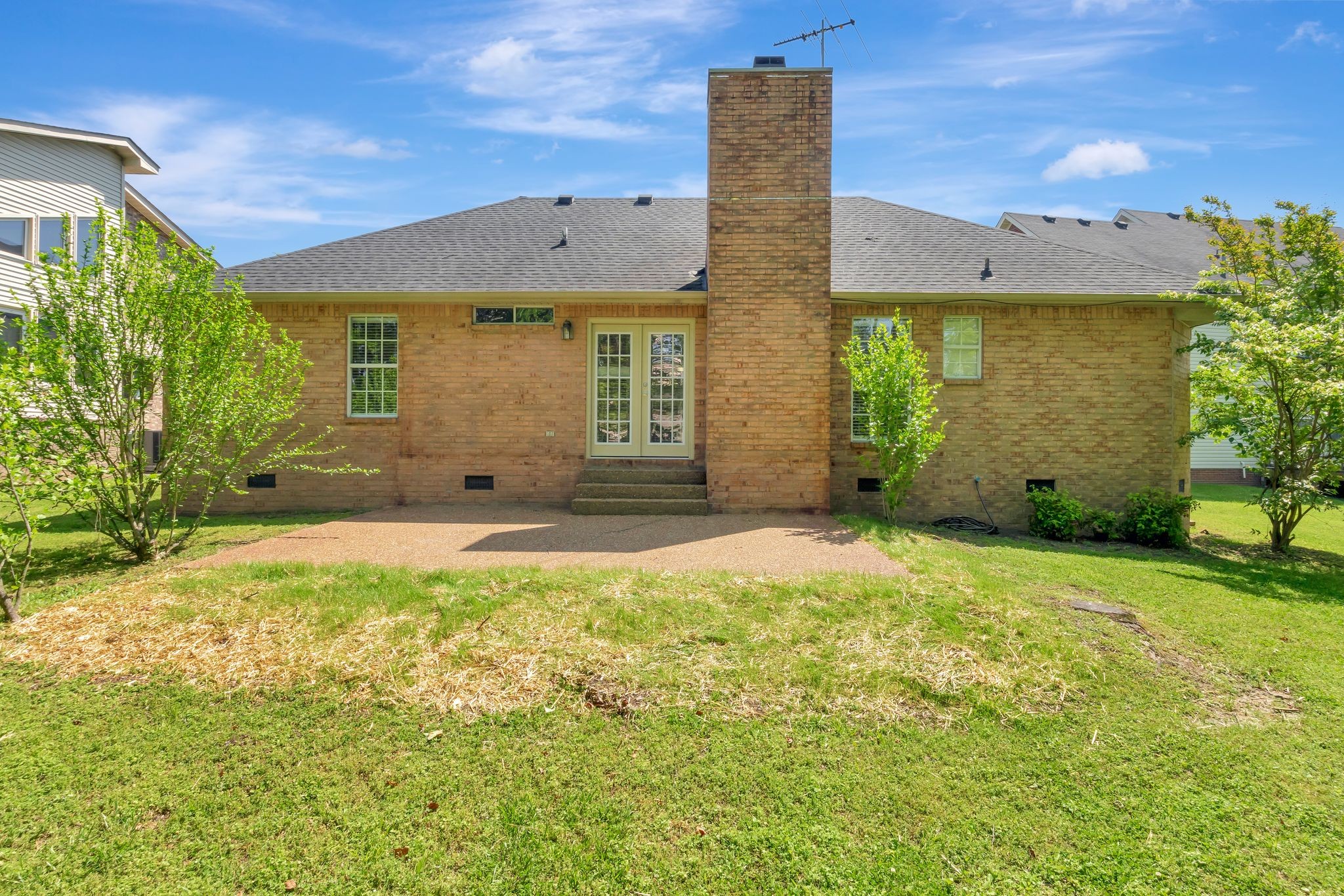 821 Cedar Crest Dr