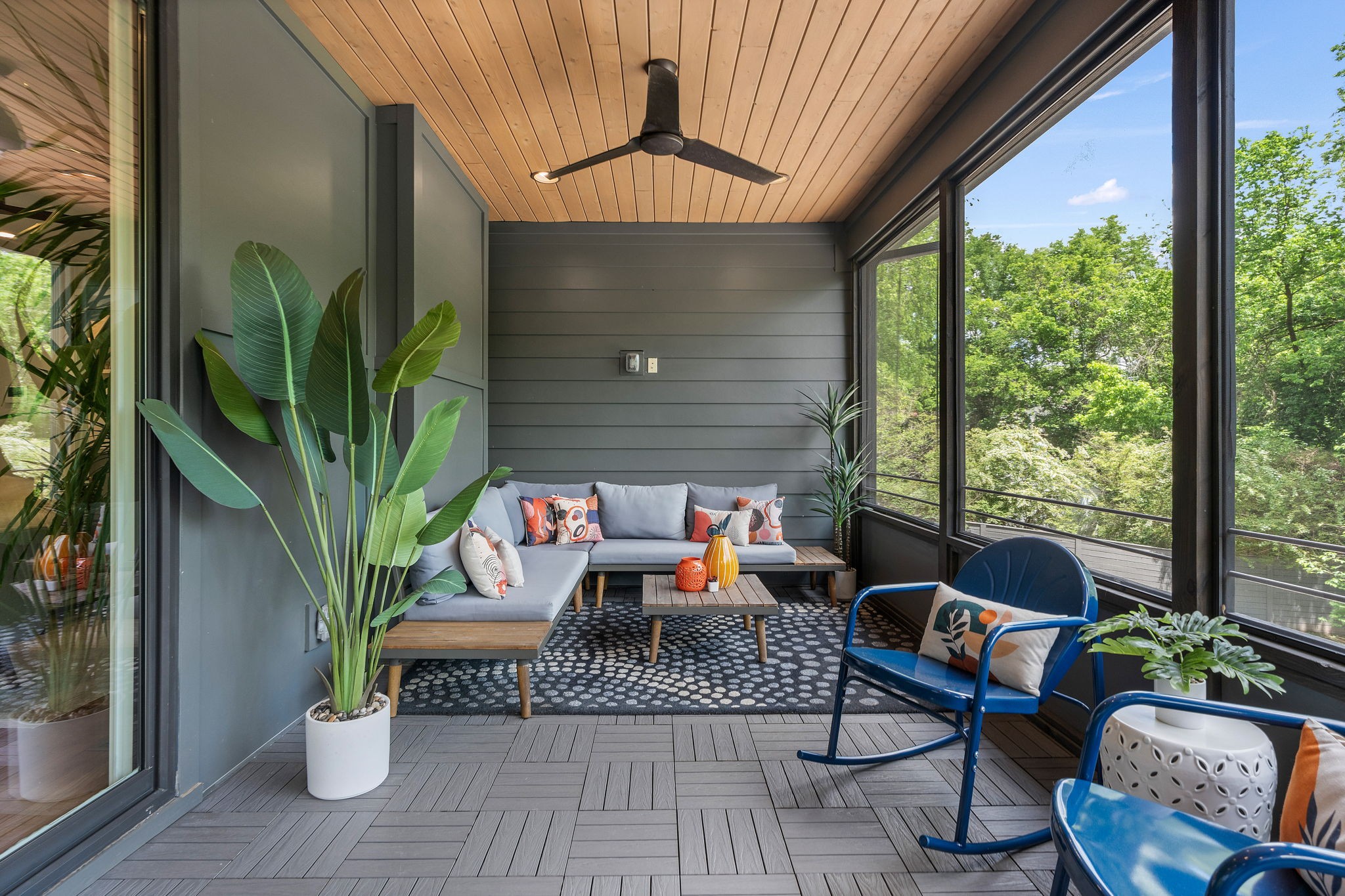 2103 Fernwood Dr