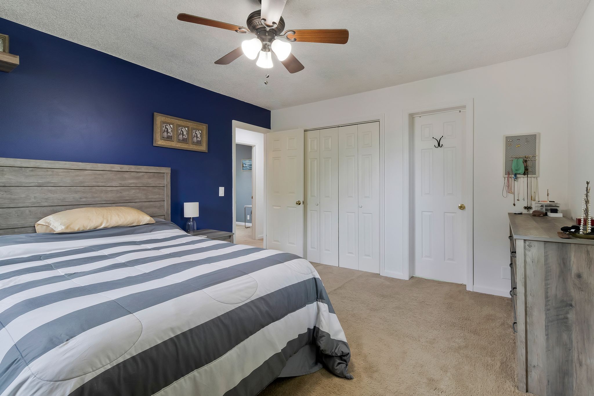 2925 Brantley Dr