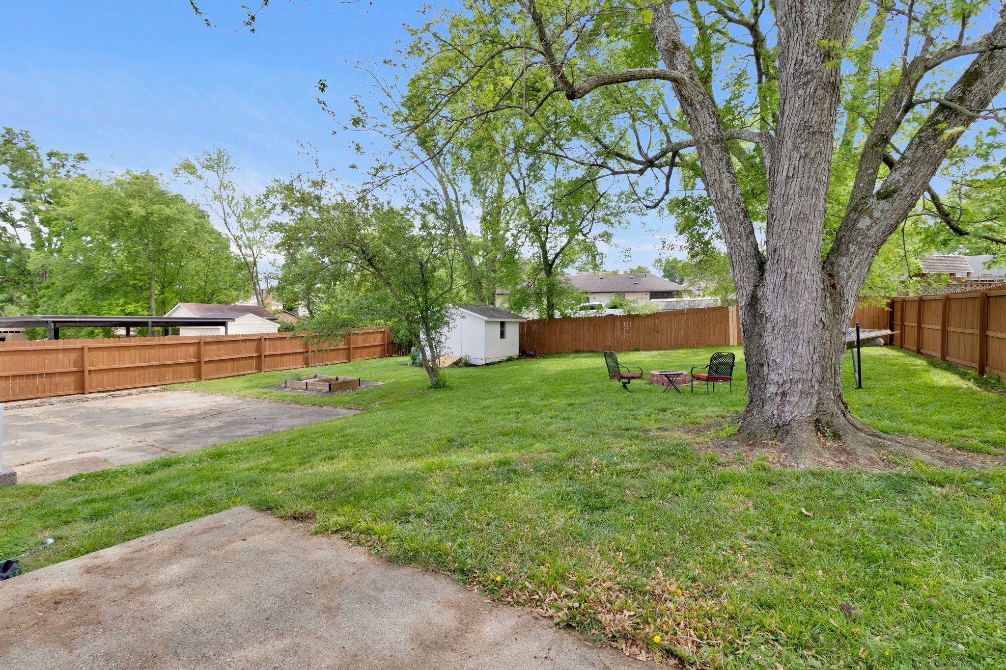2925 Brantley Dr