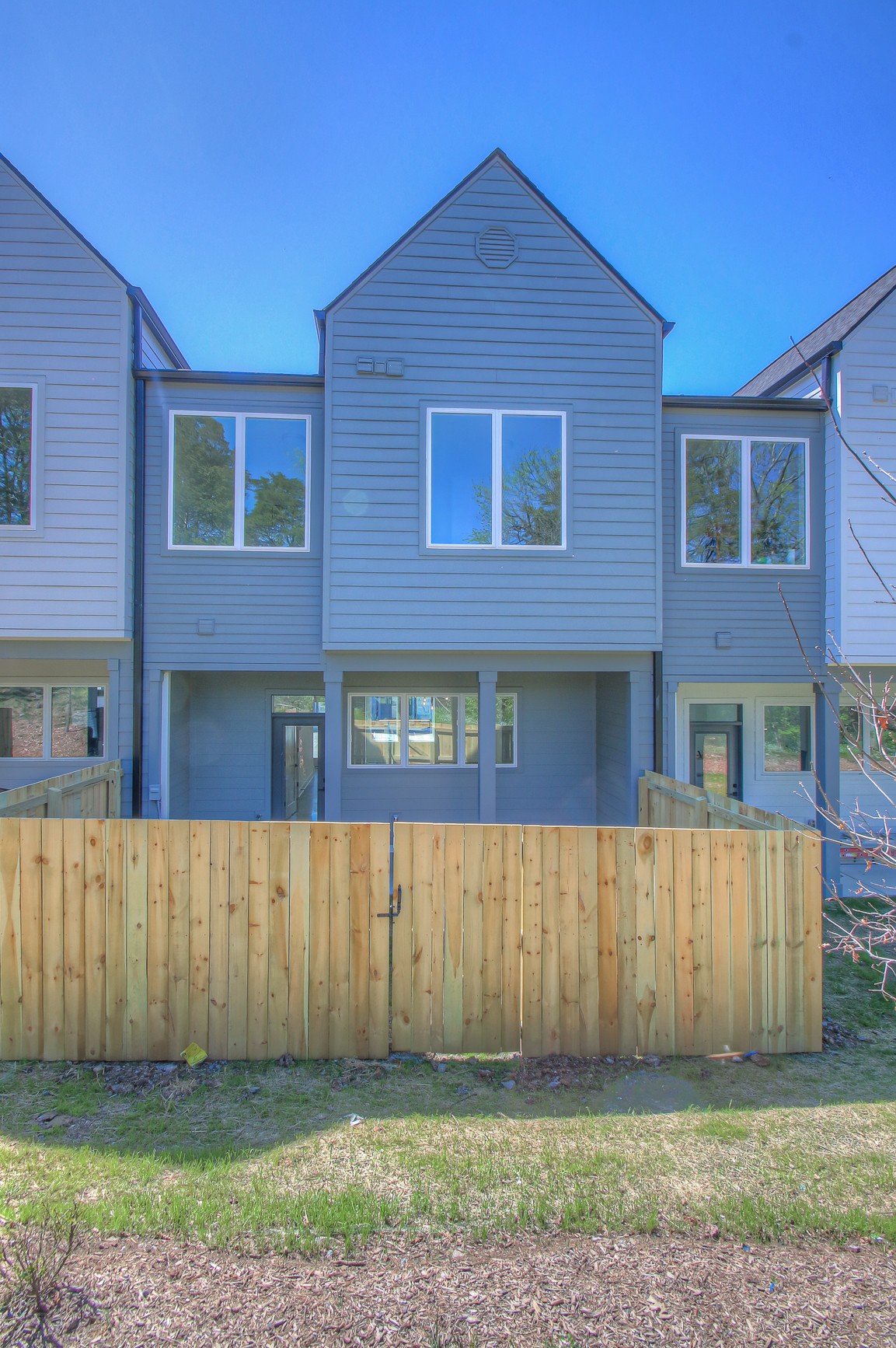 1540 Yarra St