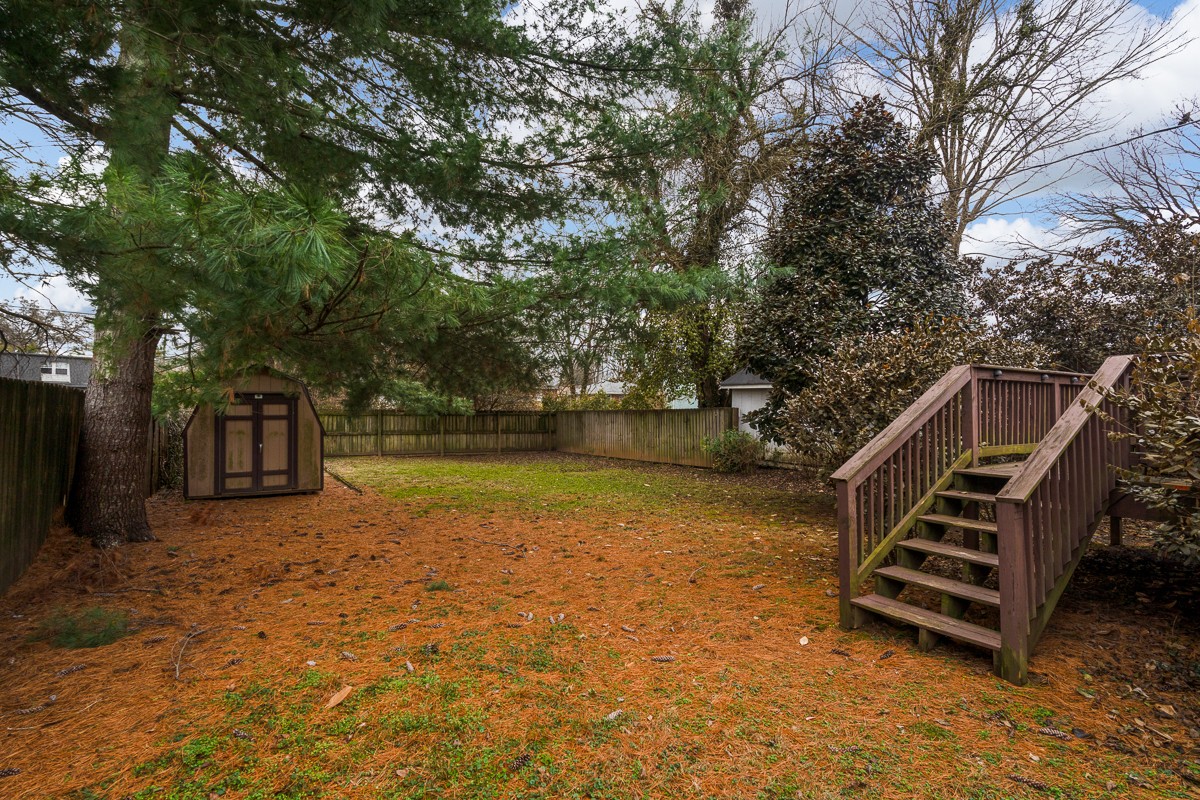 1534 Douglas Ave