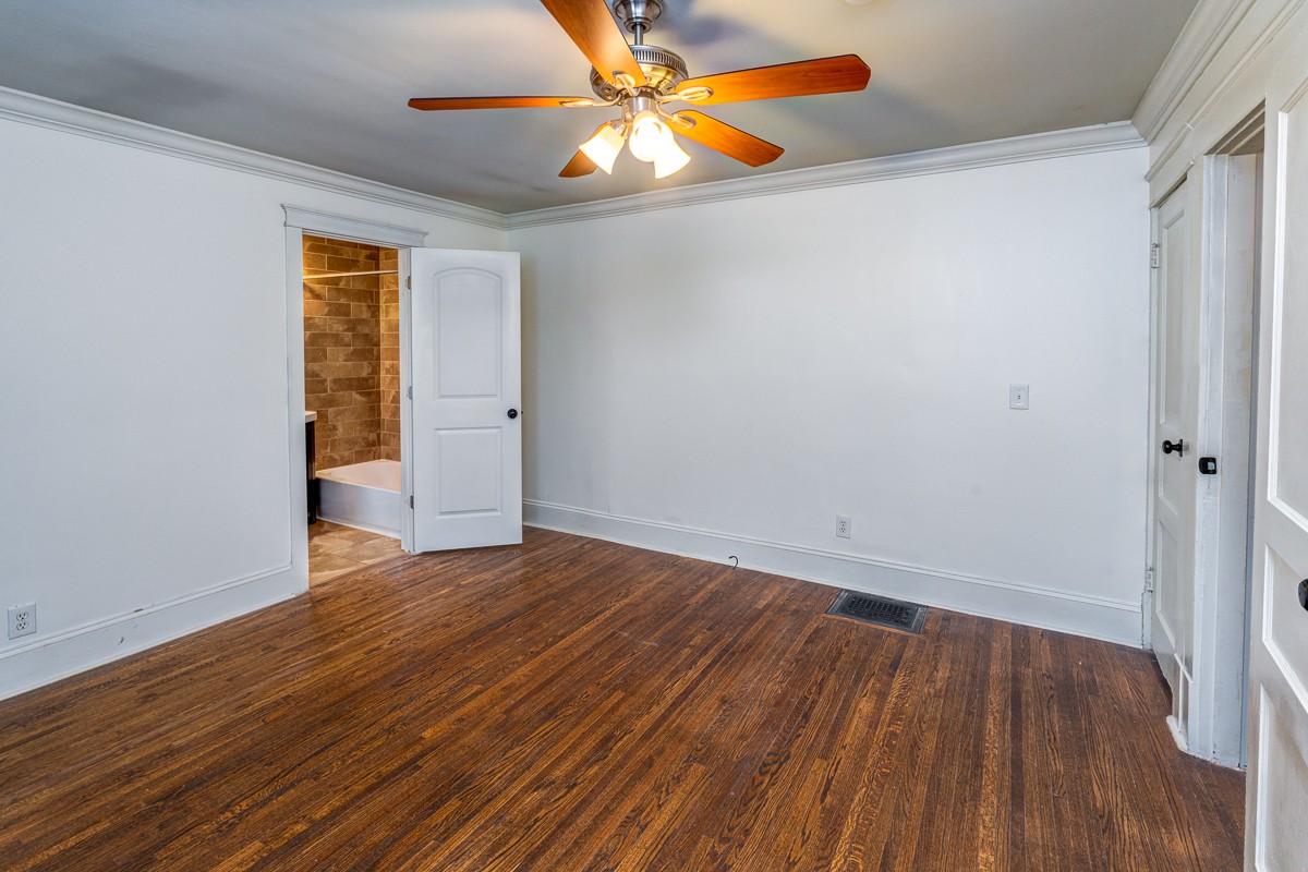 1534 Douglas Ave