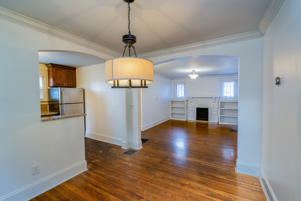 1534 Douglas Ave