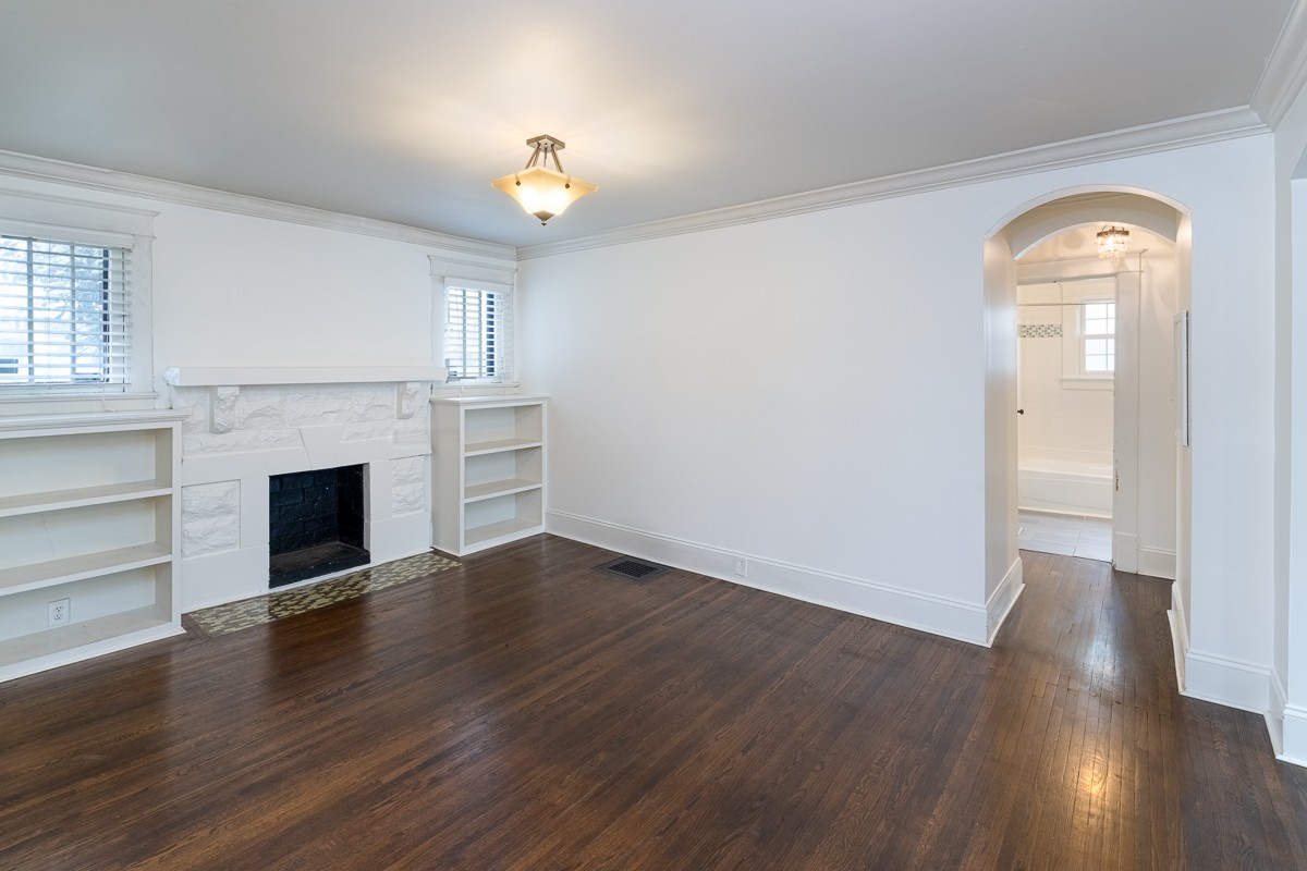 1534 Douglas Ave