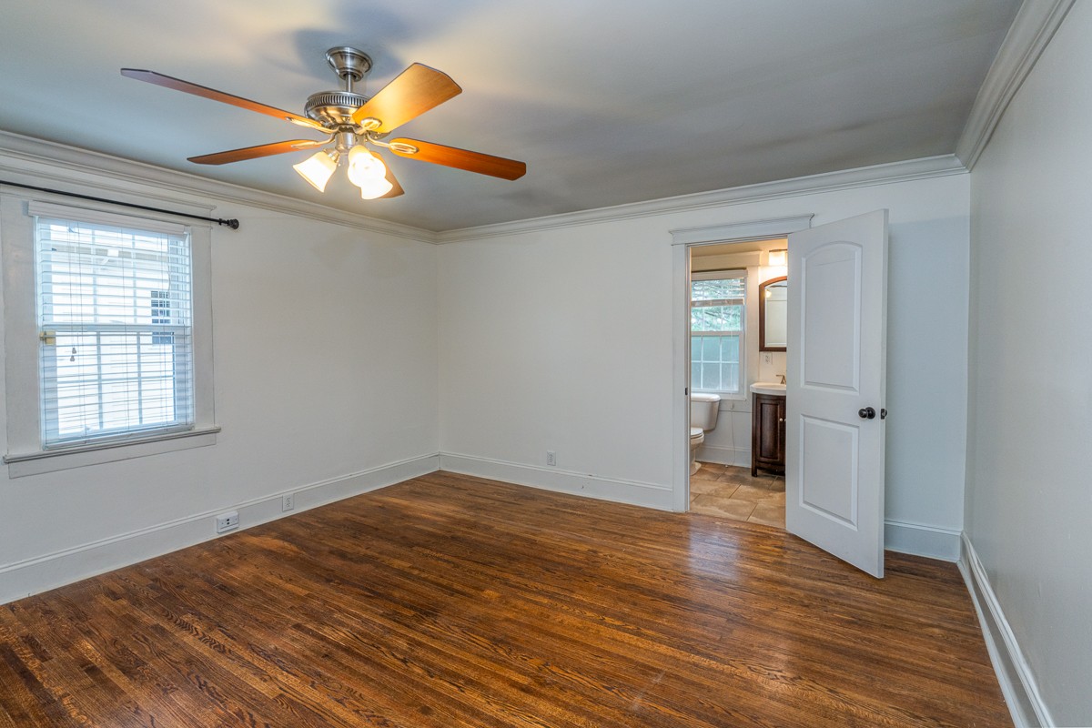 1534 Douglas Ave