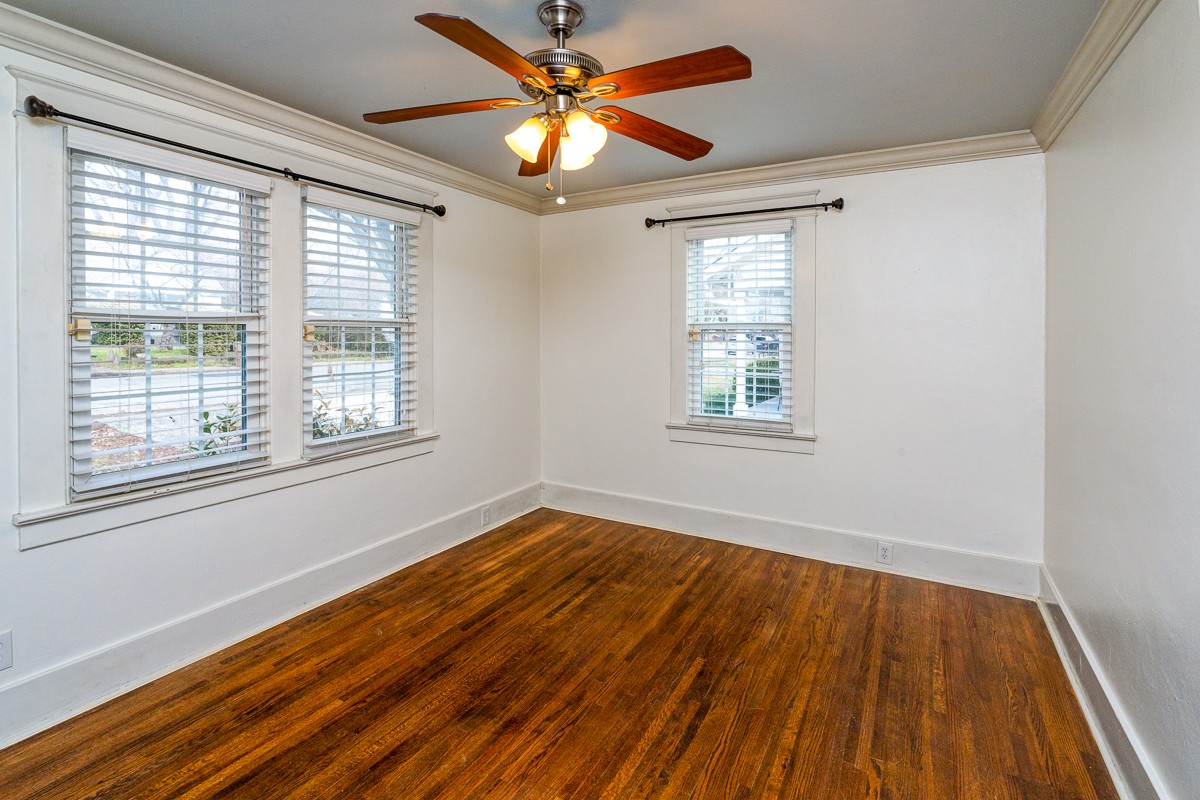 1534 Douglas Ave