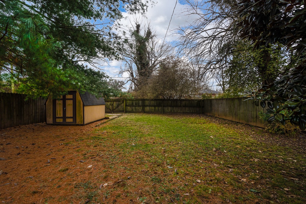 1534 Douglas Ave