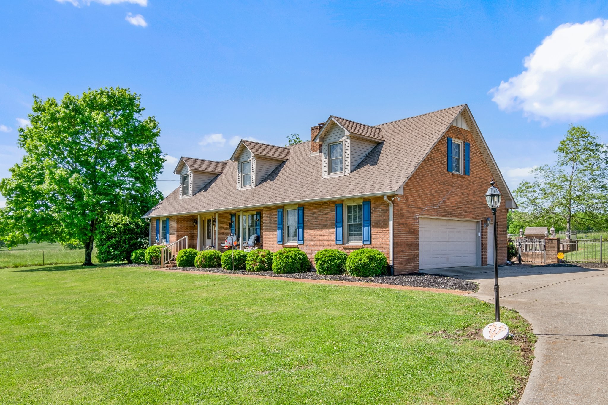 1021 John Windrow Rd