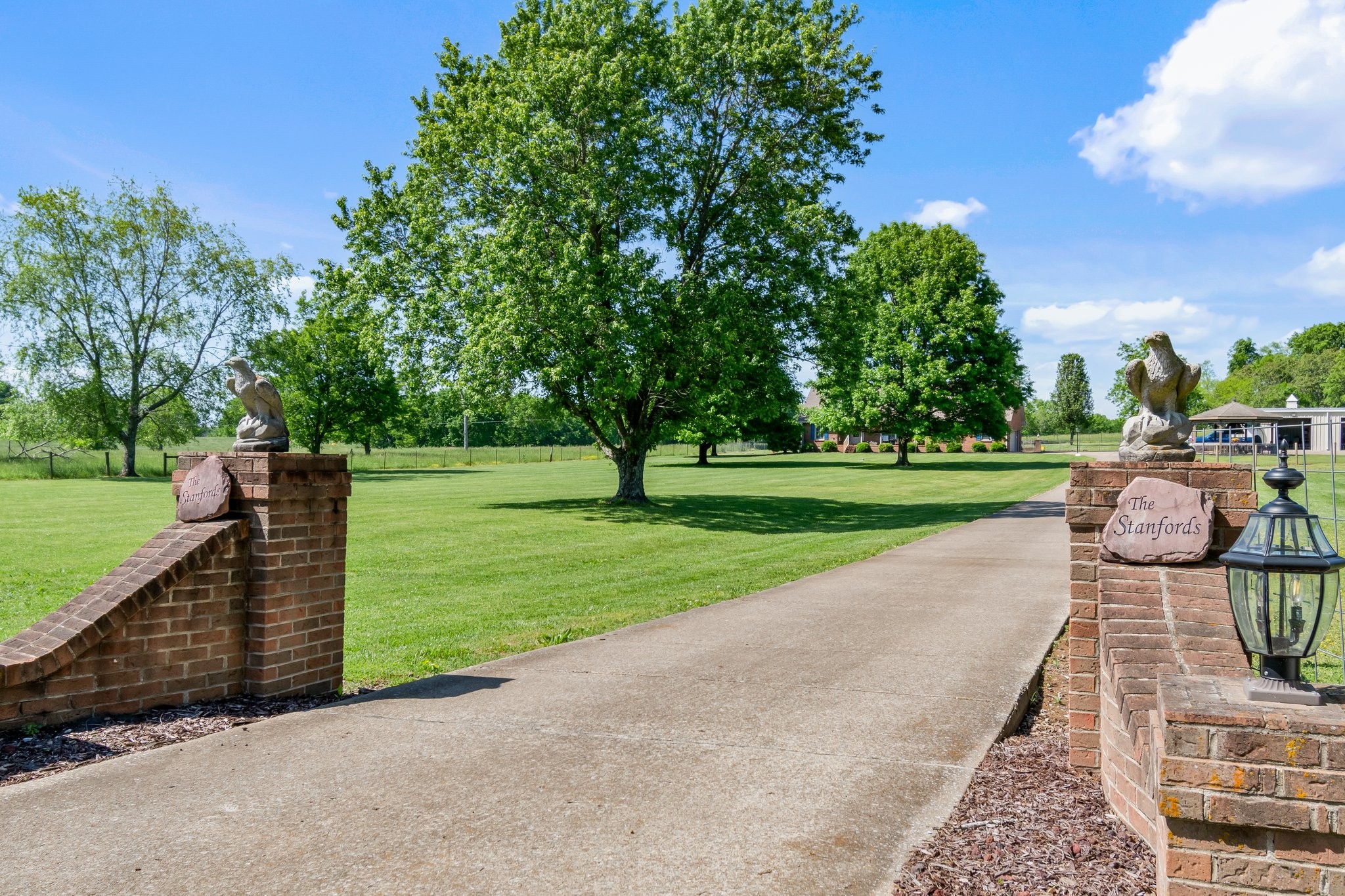 1021 John Windrow Rd