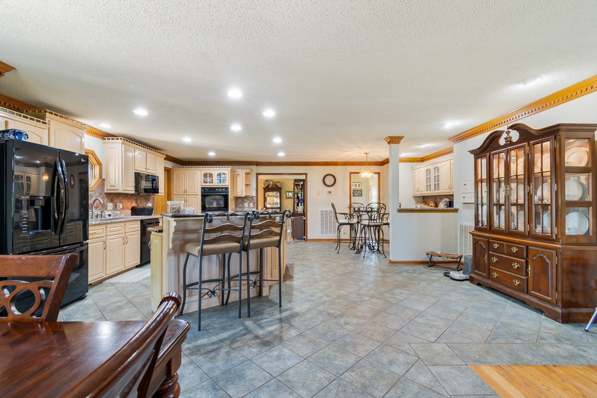 1021 John Windrow Rd