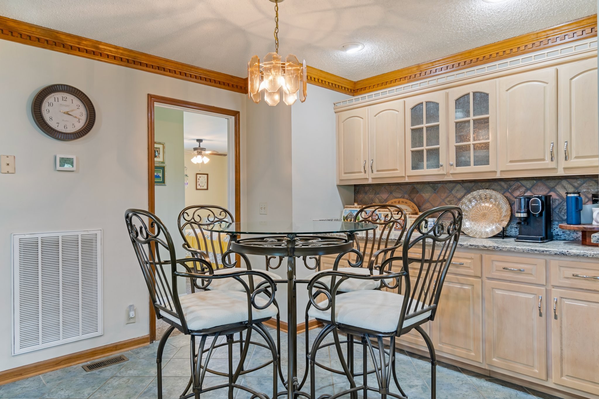 1021 John Windrow Rd