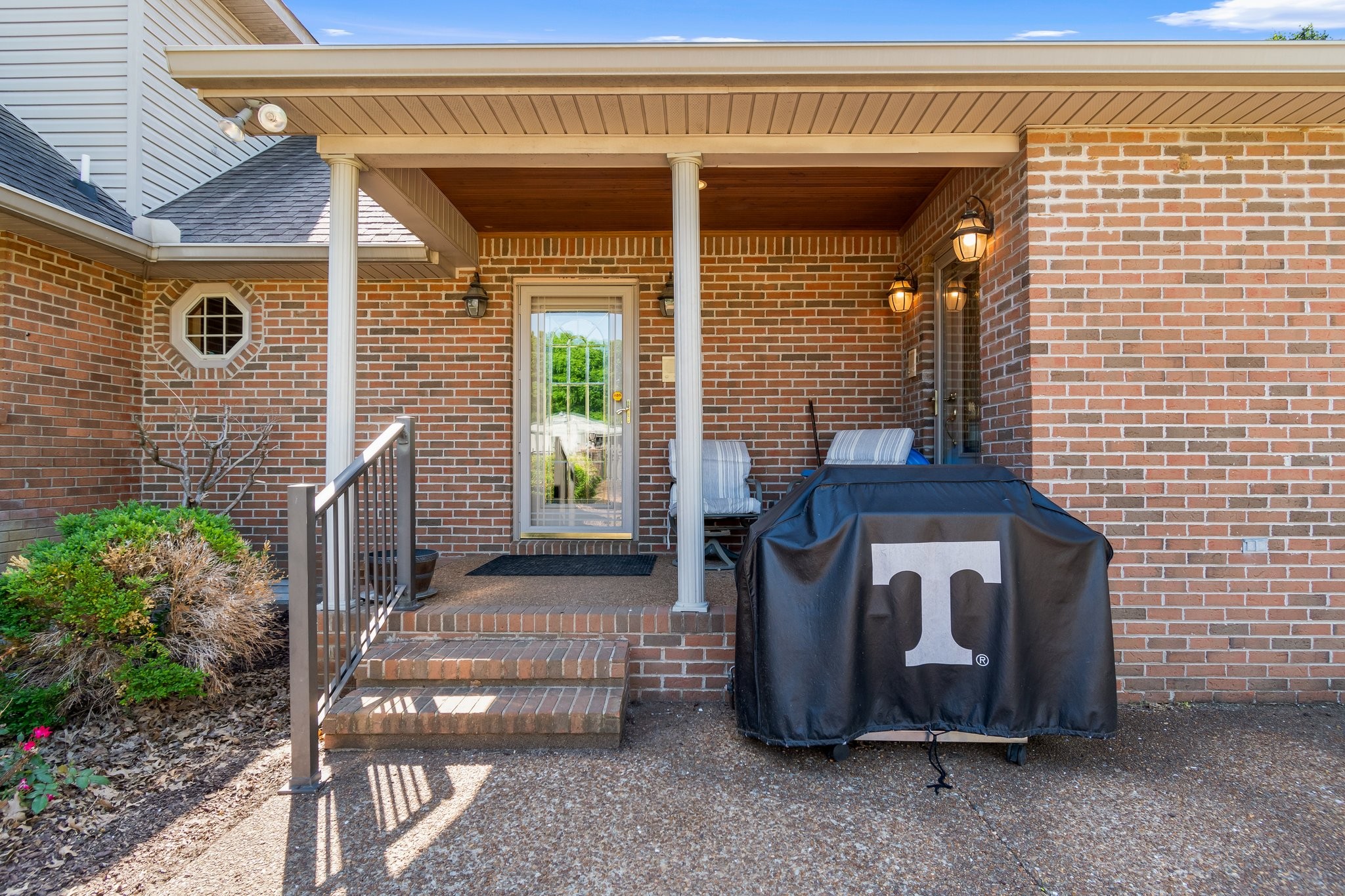 1021 John Windrow Rd