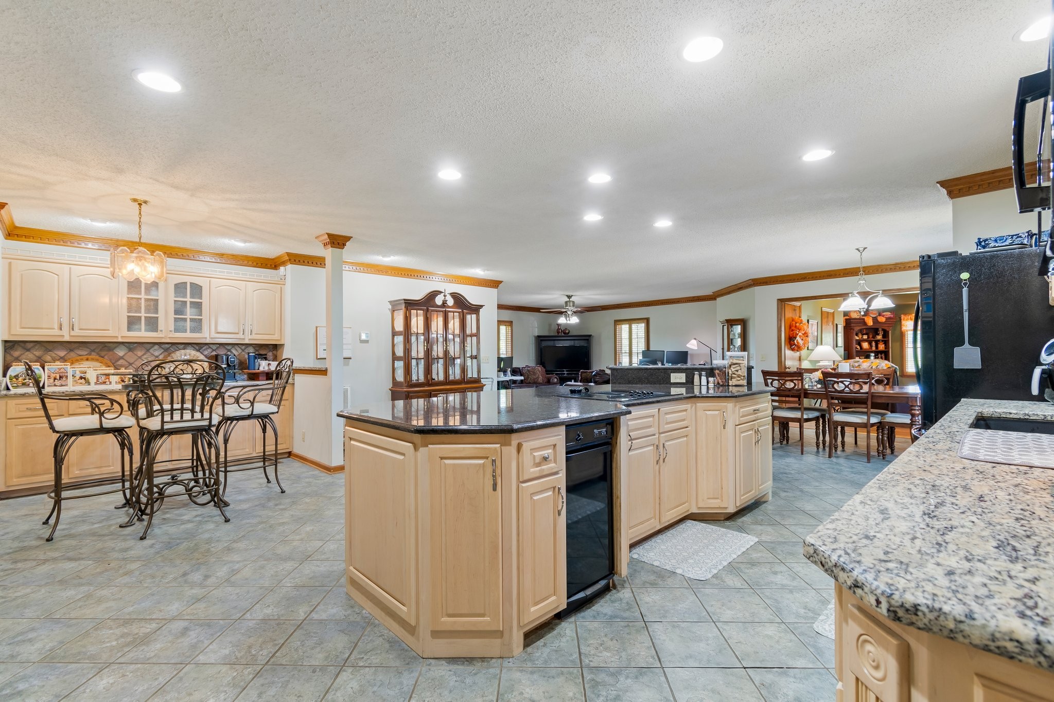 1021 John Windrow Rd