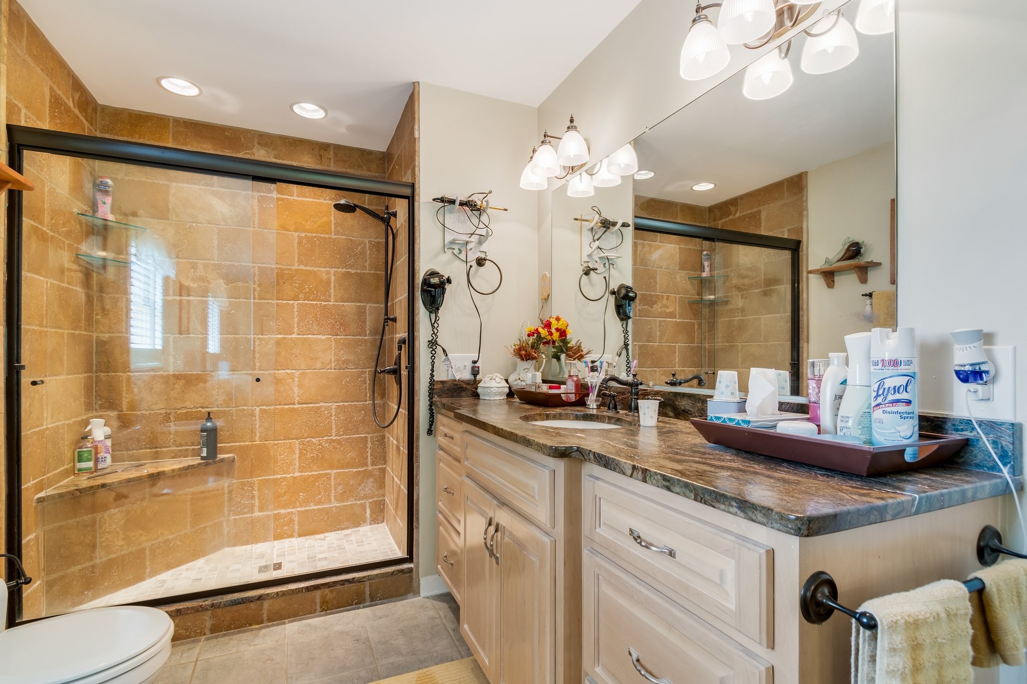 1021 John Windrow Rd