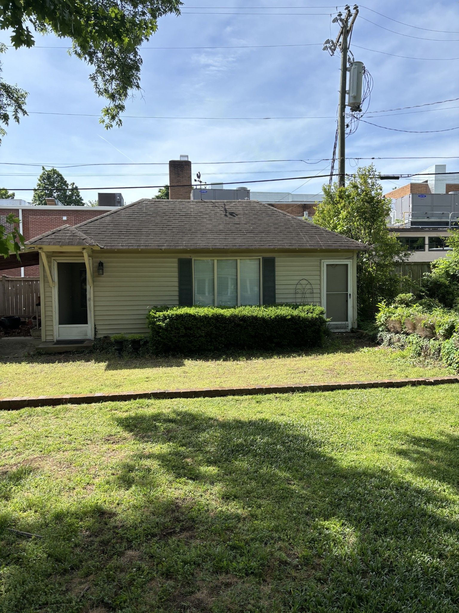 3811 Richland Ave