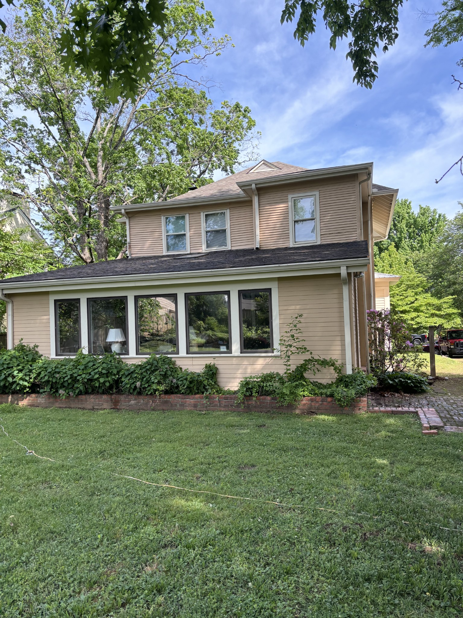 3811 Richland Ave