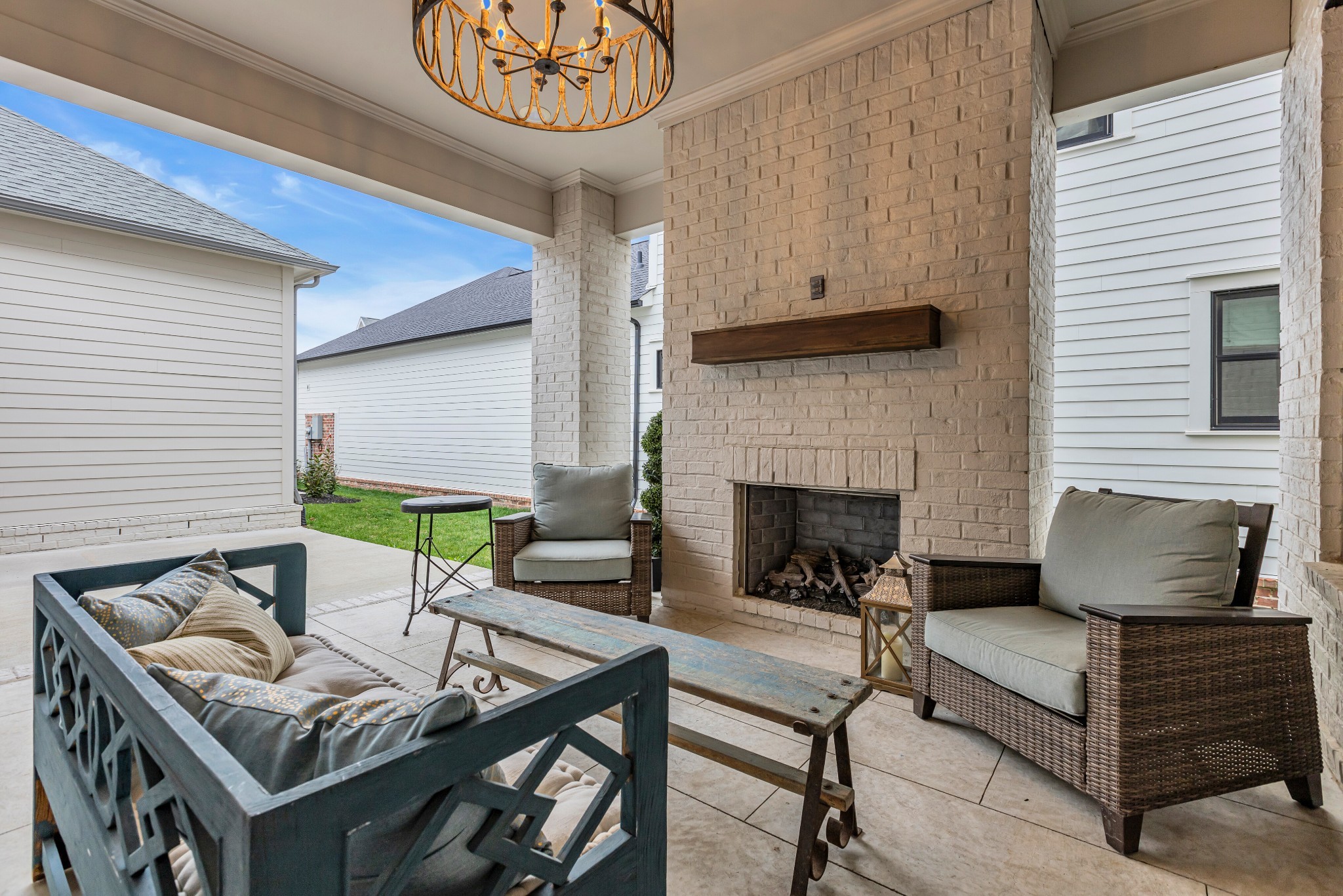 656 Jackson Falls Dr