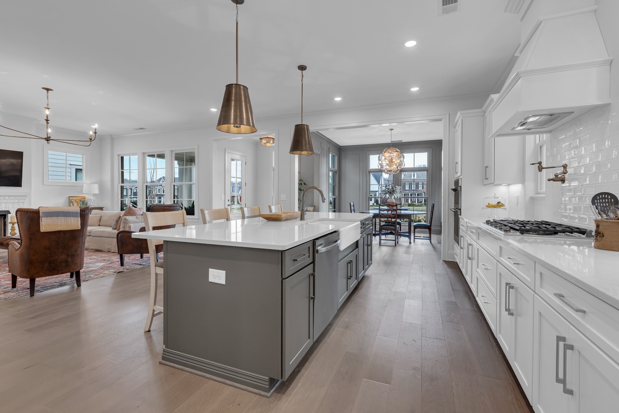 656 Jackson Falls Dr