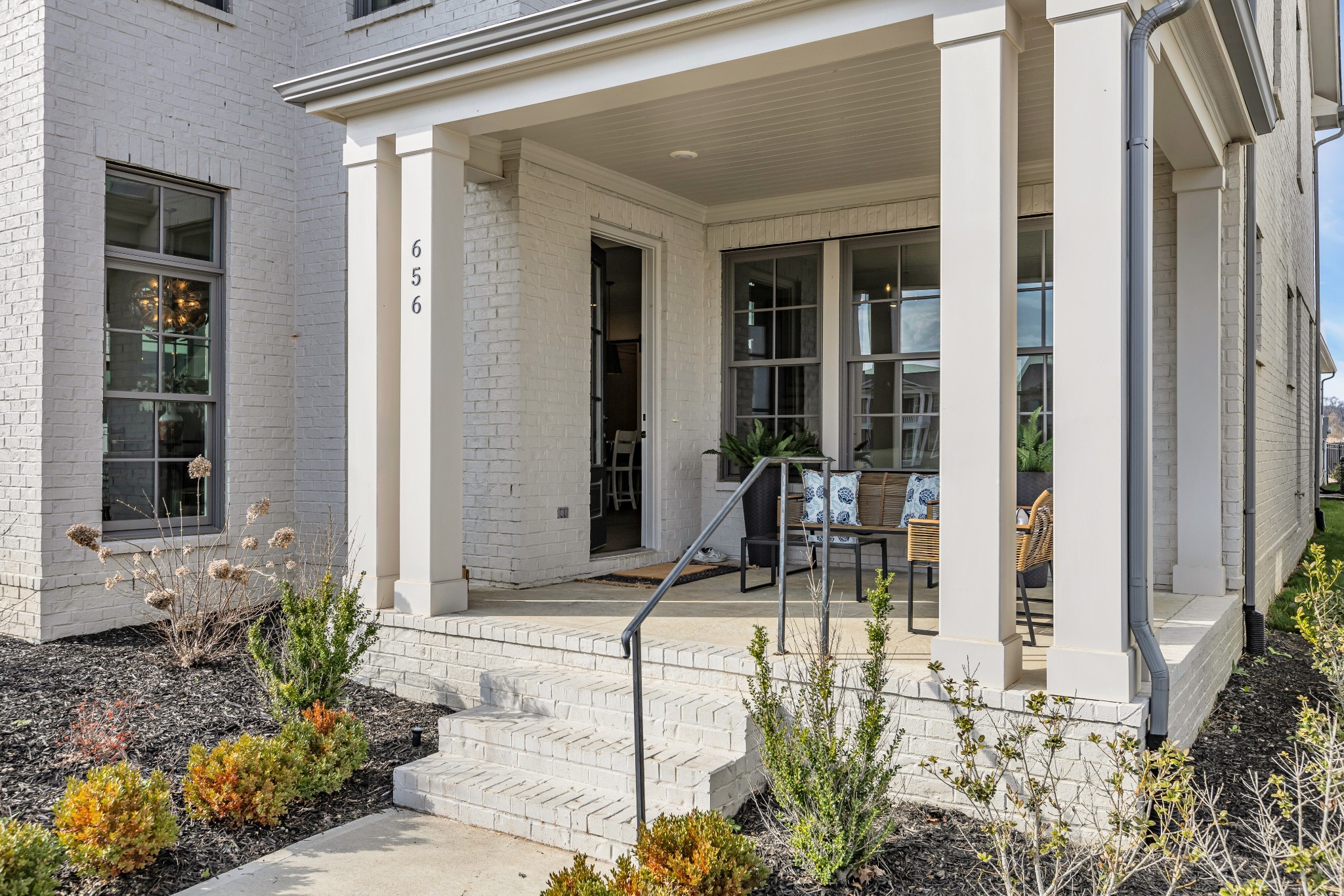 656 Jackson Falls Dr