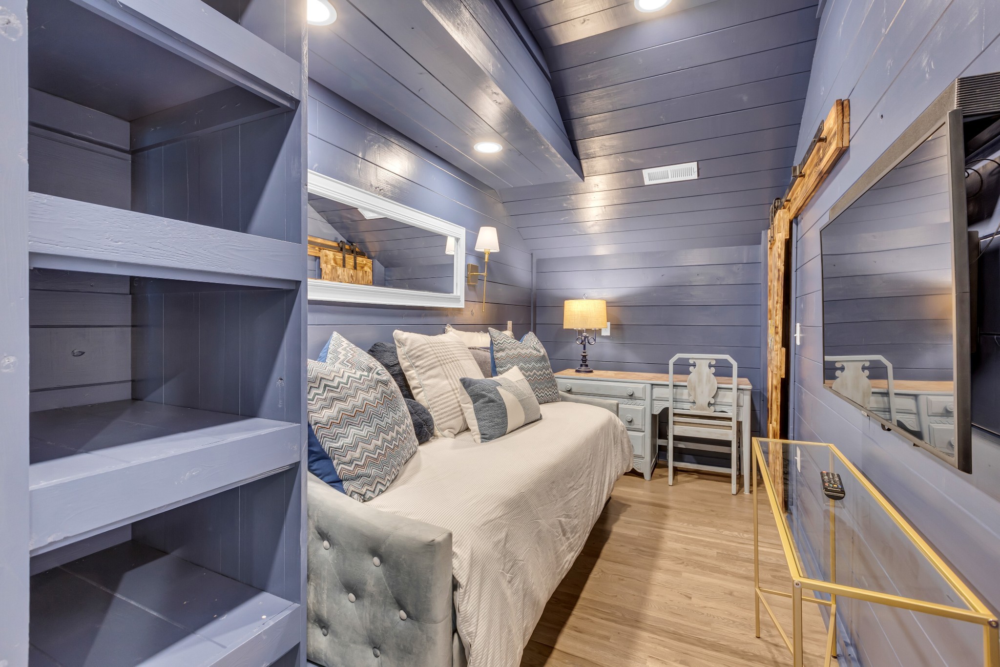 656 Jackson Falls Dr