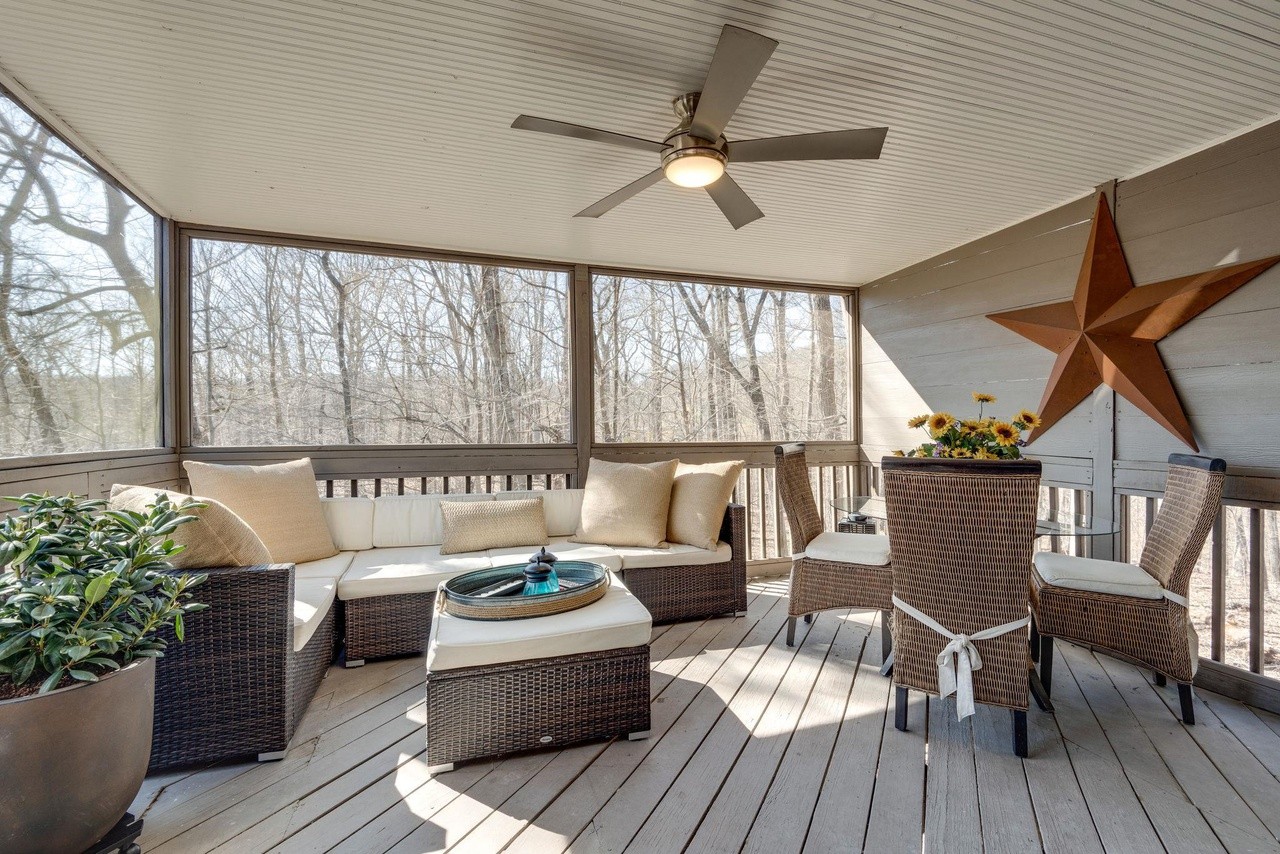 912 Harpeth Trace Dr