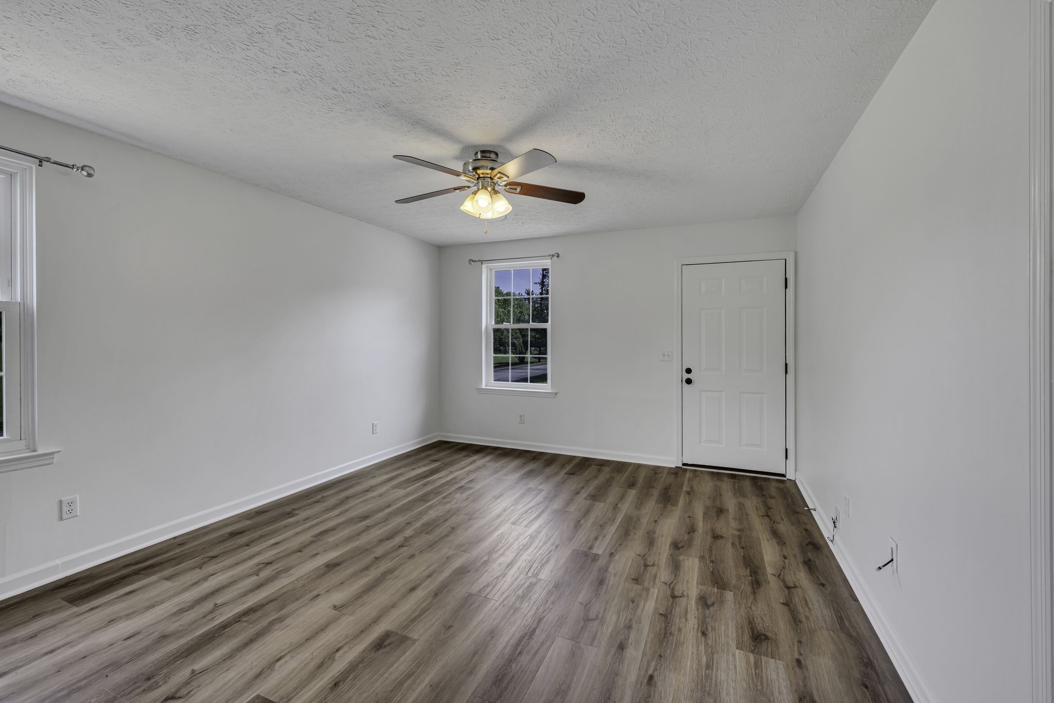 200 Deerpoint Ct